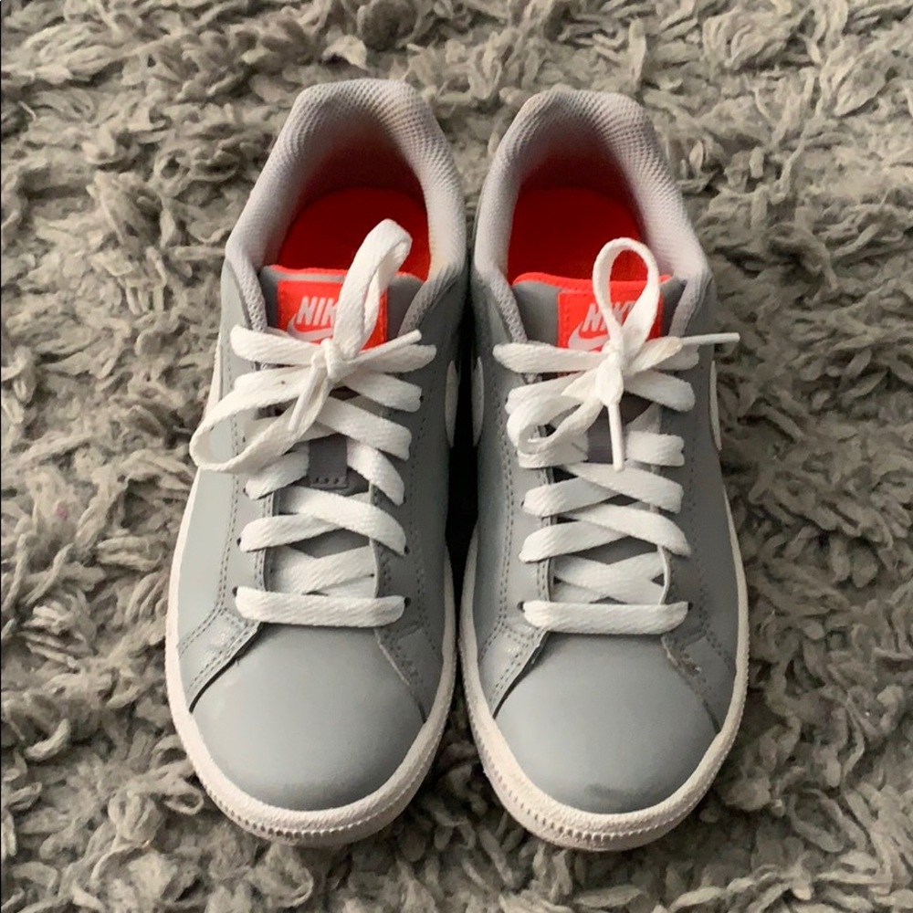 Nike Court Majestic Shoes